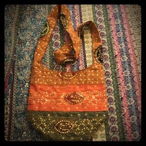 BOHO CROSSBODY sequined bucket